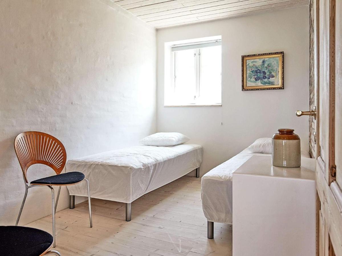 6 Person Holiday Home In Svaneke Buitenkant foto